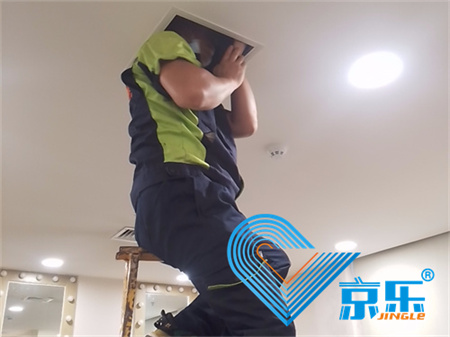 中央空調(diào)檢修維護(hù)全攻略 專業(yè)保養(yǎng)延長(zhǎng)壽命省電30%方案