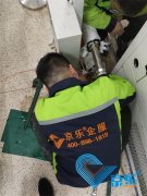 西安高效維?？照{(diào) 保障您的水冷中央空調(diào)螺桿機持久運行